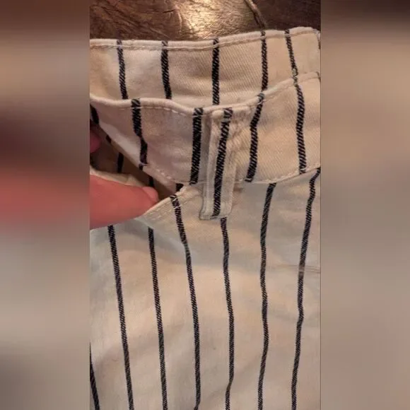 Rewash High Waist Striped Shorts - Cream and Navy - Picture 6 of 7